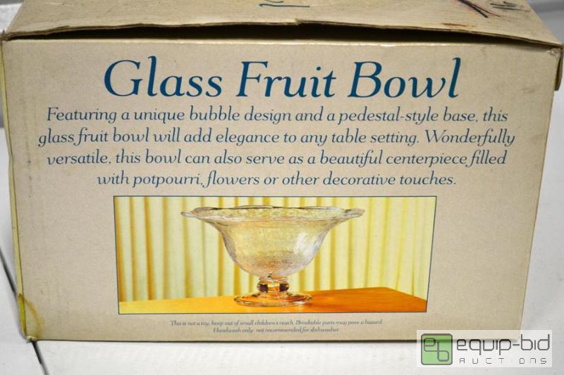 lot 5082 image: Glass Fruit Bowl