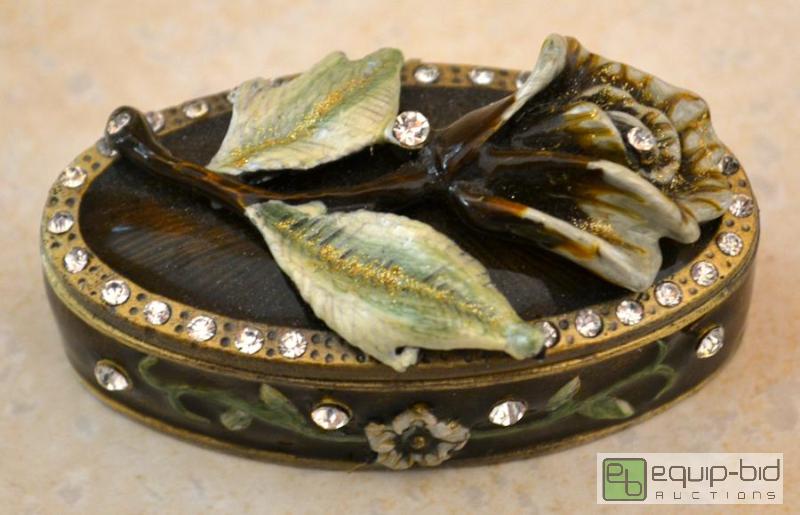 lot 6017 image: Rose Bejeweled Trinket Box