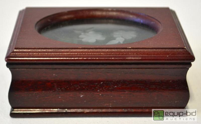 lot 6027 image: Wood Jewelry Box with Etched Glass Top
