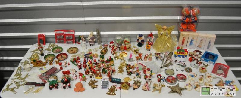 lot 6093 image: Christmas Ornaments