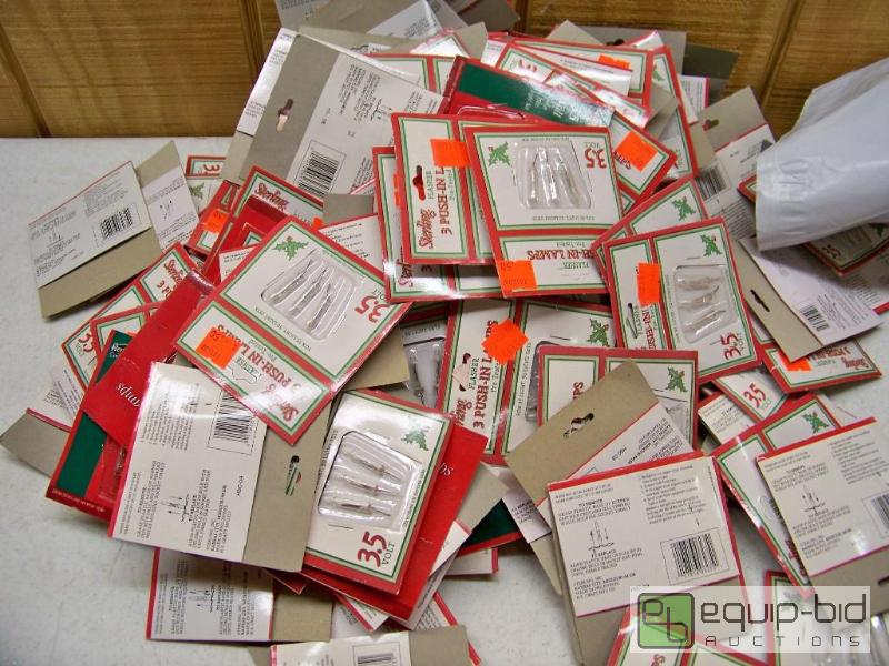 lot 1010 image: 160 Packages clear push-in lamps