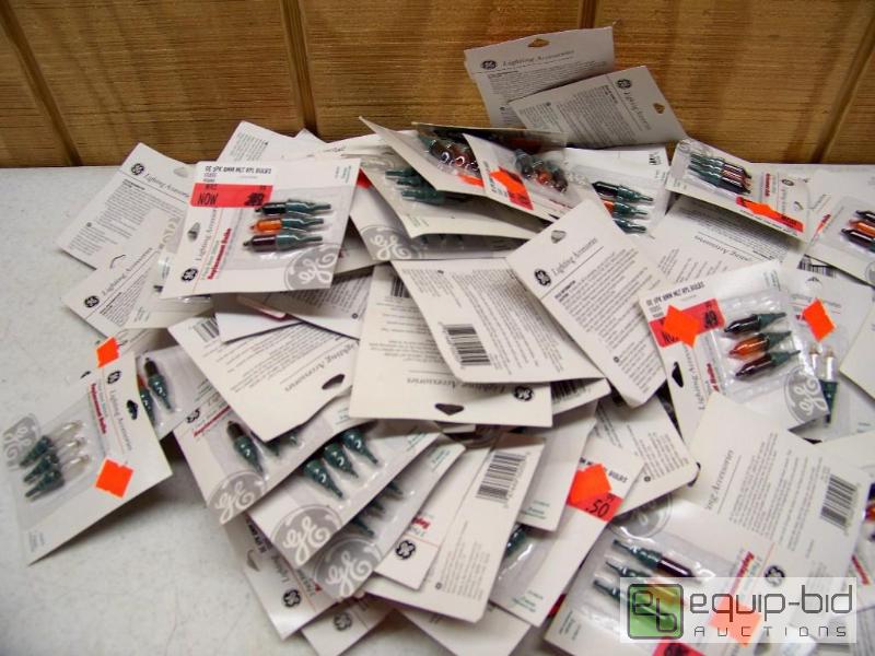 lot 1011 image: 98 Packages replacement bulbs