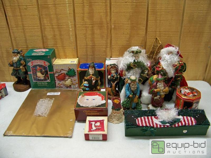 lot 1033 image: Lot of Christmas Dcor
