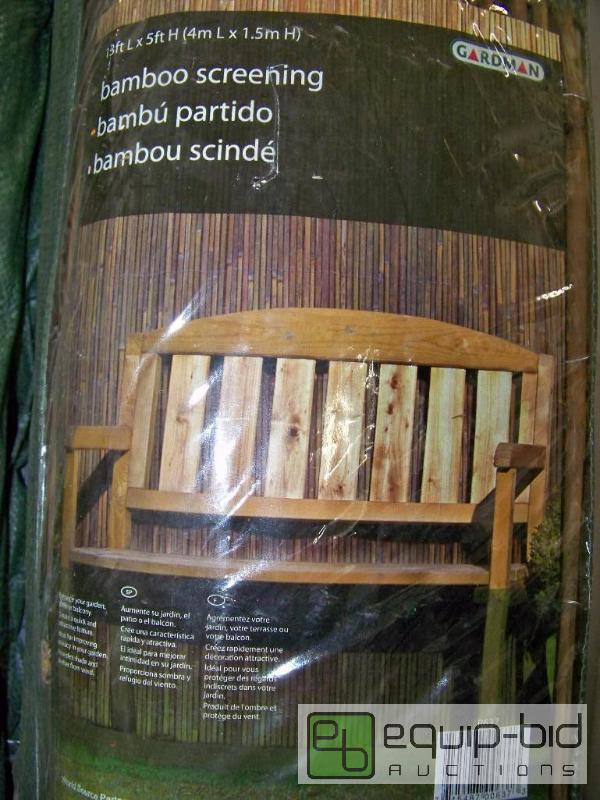 lot 1100 image: Gardman Bamboo Screen