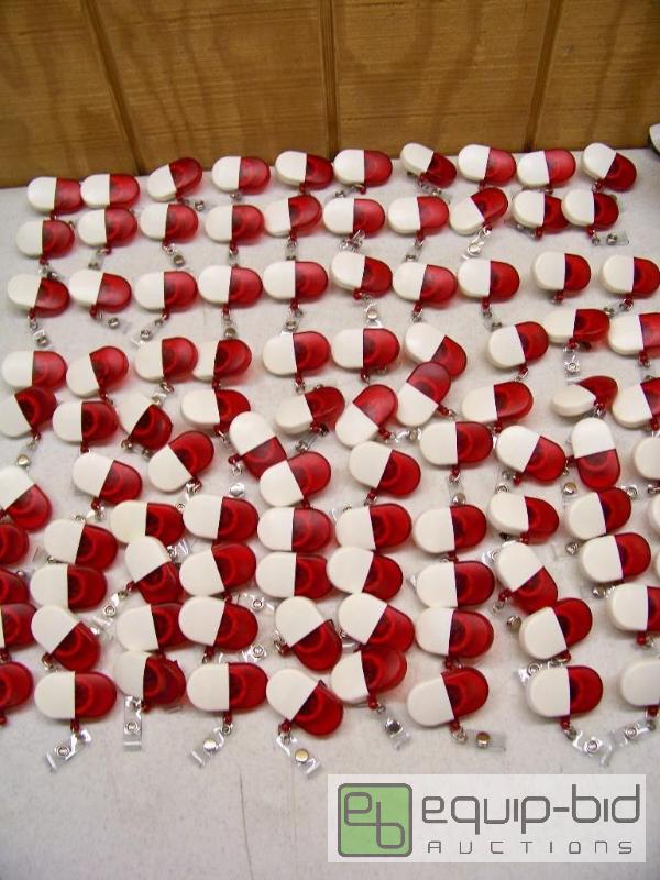 lot 1130 image: 100 Retractable Name Badge Holders