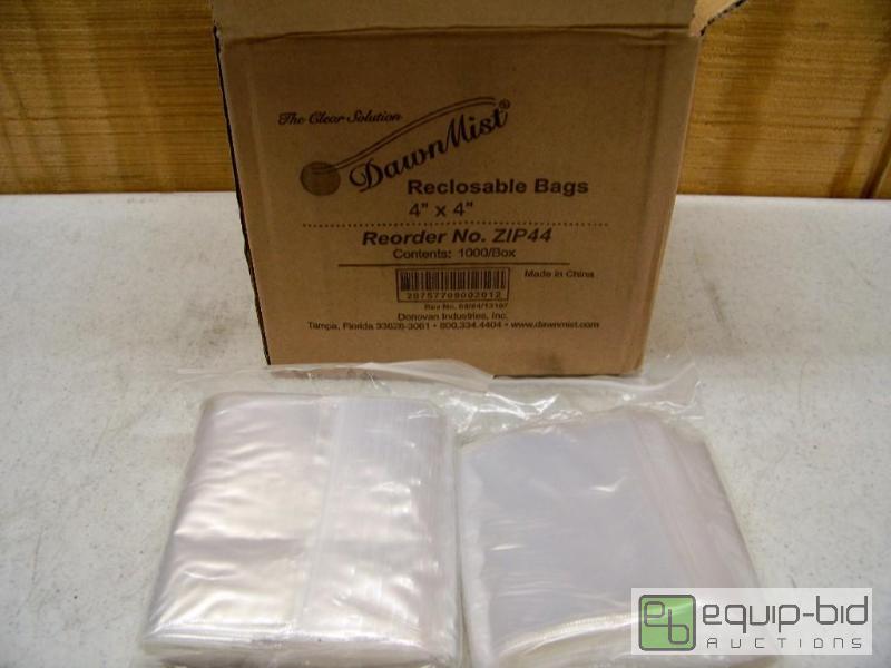 lot 1163 image: 1000 Ziplock type bags