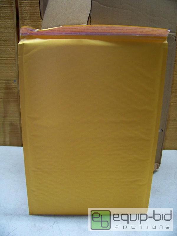 lot 1374 image: 25 Gold Kraft Bubble Mailers