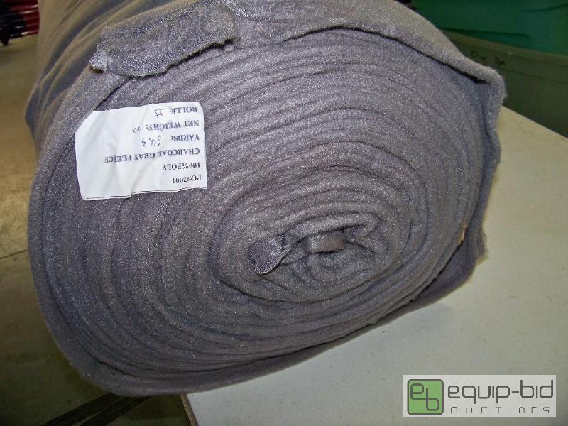 lot 1387 image: Roll Gray Blanket Fleece