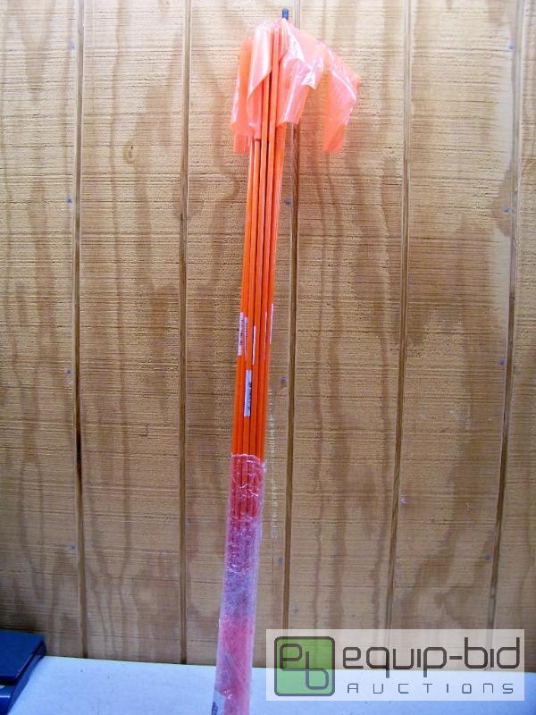 lot 1391 image: 21 Snow Poles with Flags