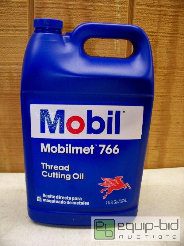 lot 1467 image: 1 Gallon Mobil Mobilmet 766 Thread Cutting Oil