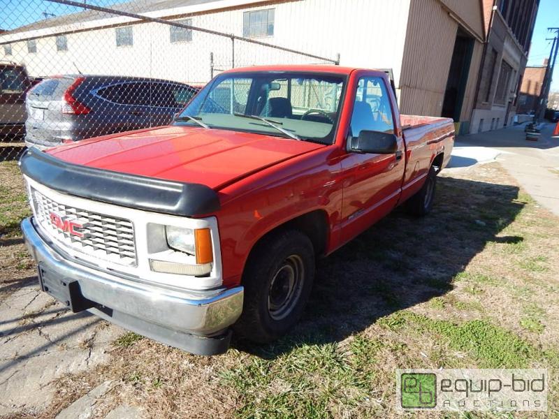 lot 1000 image: 1997 GMC Sierra Pickup Truck, VIN # 1gtec14w7vz515565