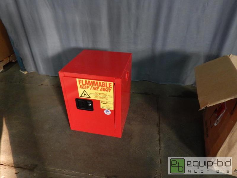 lot 1034 image: Eagle Fire Cabinet