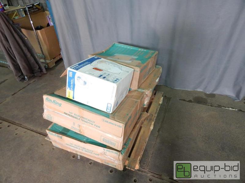 lot 1046 image: Lot of Store Return Fans