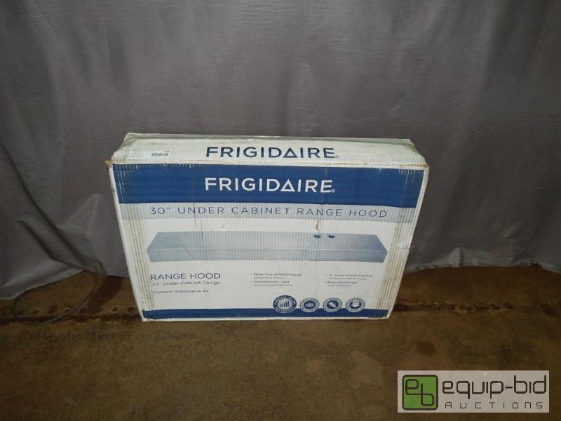 lot 1058 image: Frigidaire Under Cabinet Range Hood