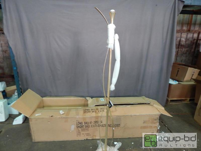 lot 1096 image: Pacific Coast Lighting Lamp