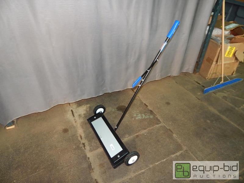 lot 1118 image: Westward magnetic Sweeper