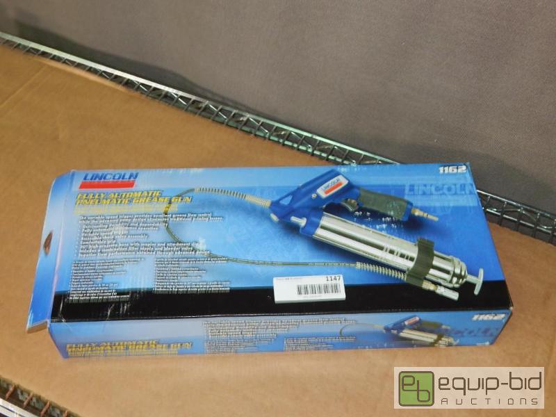 lot 1147 image: Lincoln Pneumatic Grease Gun