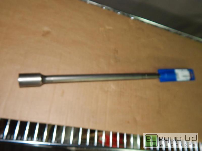 lot 1242 image: Bosch Spline Core Adapter 18