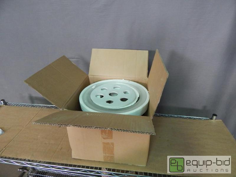 lot 1306 image: Lab Safety Supply Vacuum Desiccator