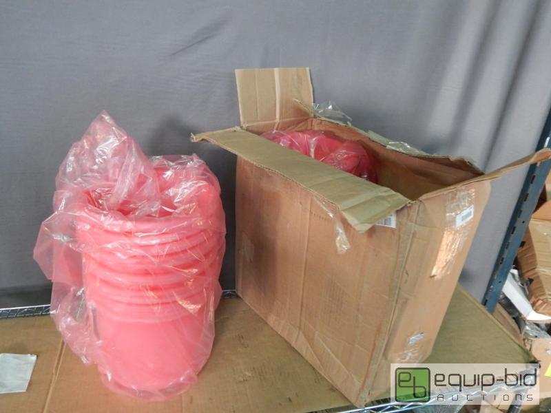 lot 1368 image: Lot of Plastic Disposable Buckets