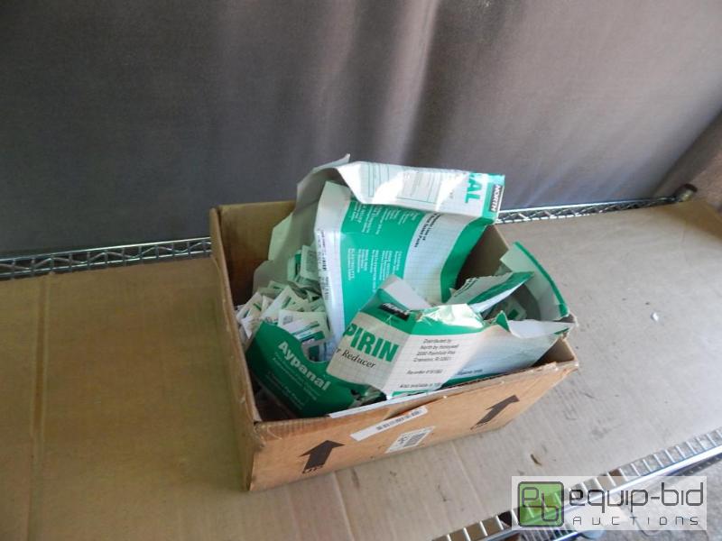 lot 1434 image: Lot of Single Dose Pain Relievers