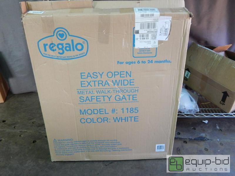 lot 1456 image: Regalo Safety Gate