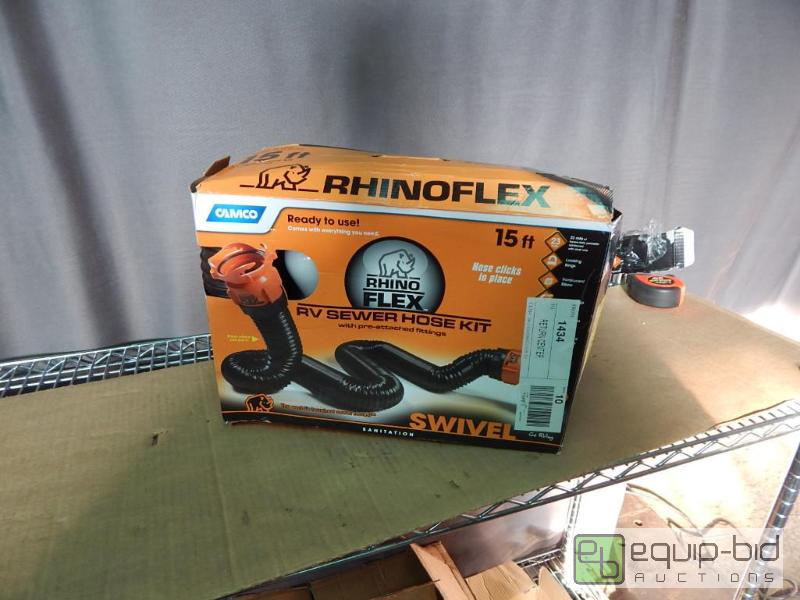 lot 1502 image: Rv Sewer Hose Kit