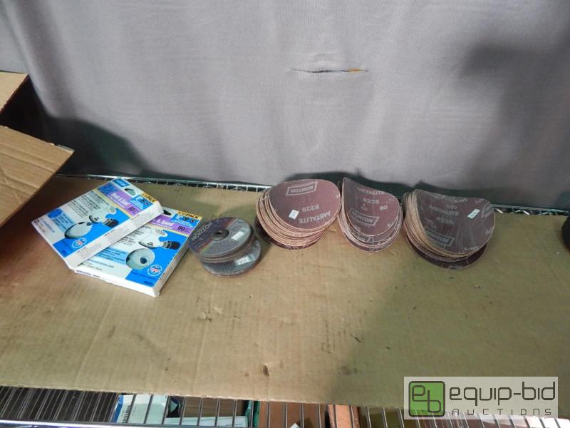 lot 1513 image: Lot of Sanding Discs