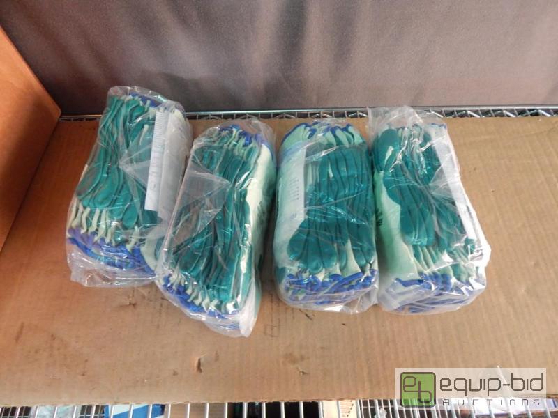 lot 1541 image: Case of Best Nitri Flex Lite Gloves