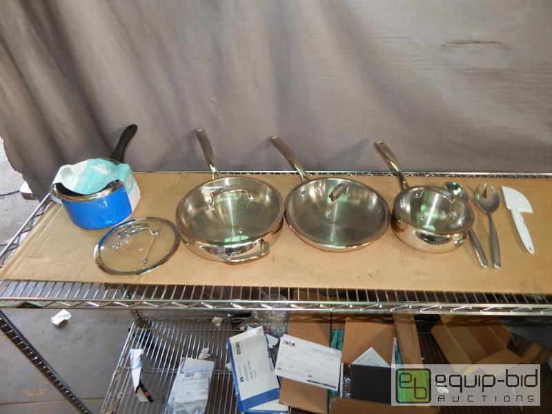 lot 1564 image: Pot and Skillets