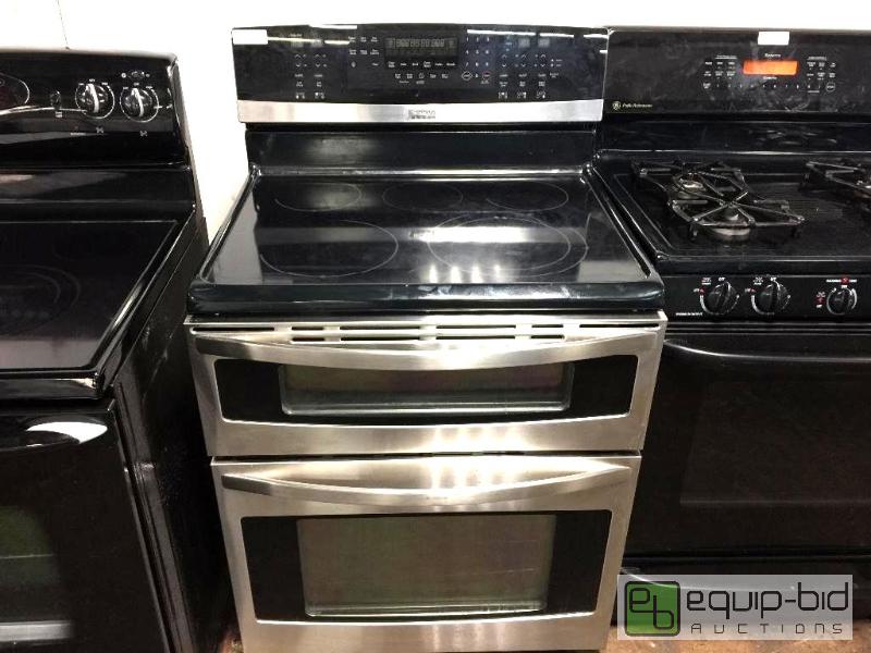 lot 1414 image: Kenmore Elite Electric Free-Standing Dual Cavity Range Stainless Steel