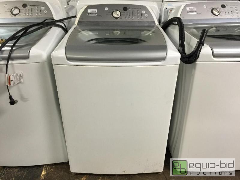 lot 1416 image: WHIRLPOOL 4.6 cu. ft. Cabrio HE Washer