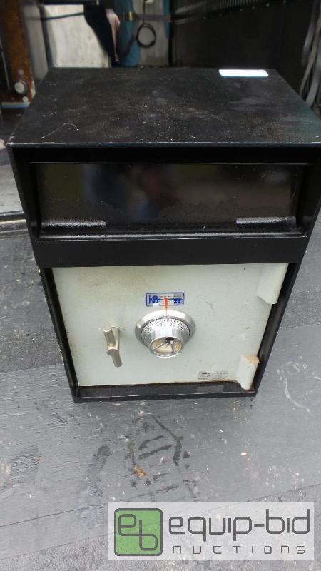lot 11192 image: COMBINATION DROP SAFE
