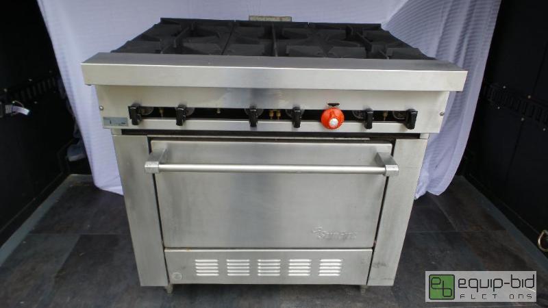 lot 11193 image: SUNFIRE 6 BURNER GAS STOVE with OVEN