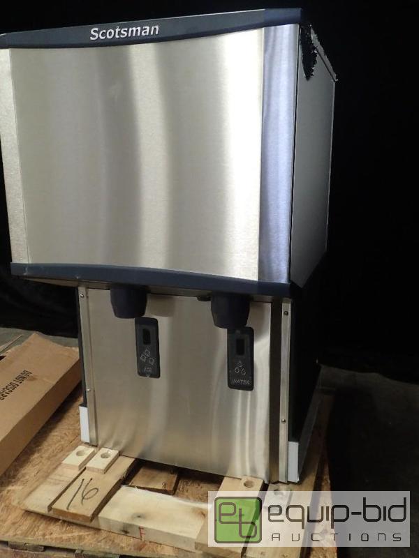 lot 7127 image: Scotsman 500 lb Air Cooled Ice & Water Dispenser (HID525AW-1)