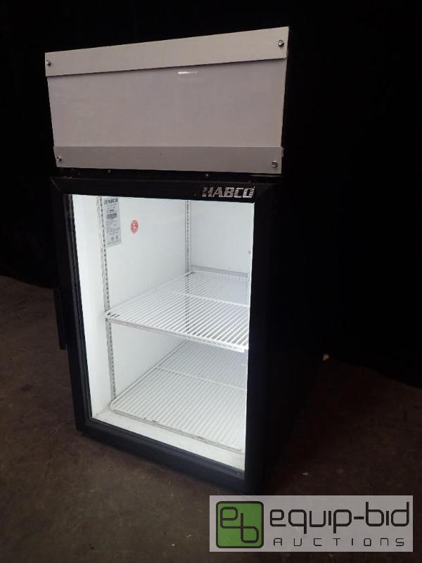 lot 7135 image: Habco ESM-5 Counter-Top Commercial Merchandiser