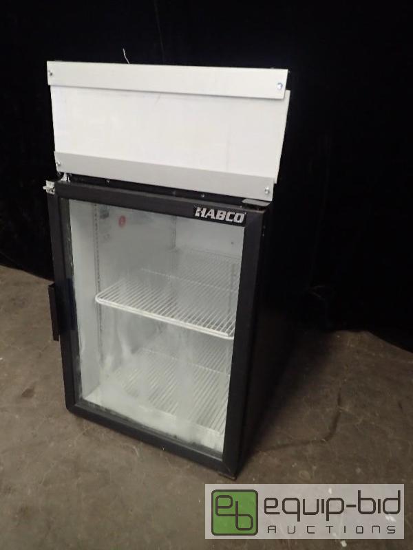 lot 7136 image: Habco ESM-5 Counter-Top Commercial Merchandiser