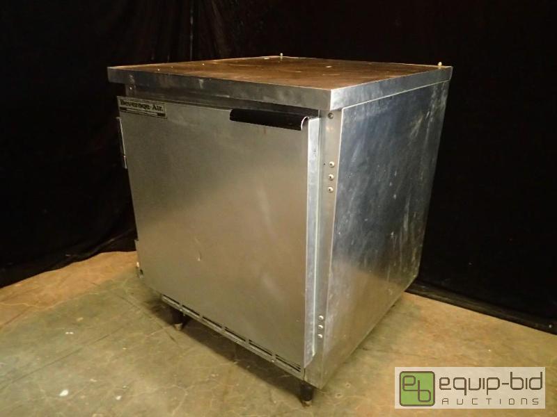 lot 7152 image: Beverage Air 27 Worktop Refrigerator (WTR27A)