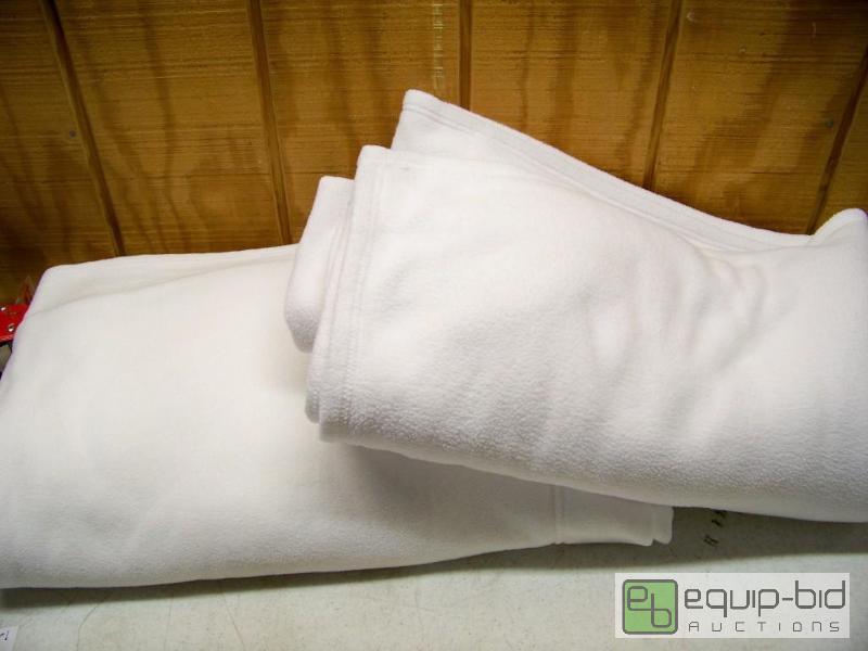 lot 1008 image: 2 White King Size Fleece Blankets