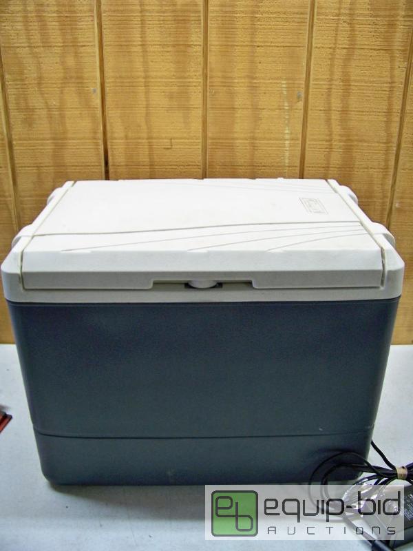 lot 1018 image: Coleman Electric Cooler