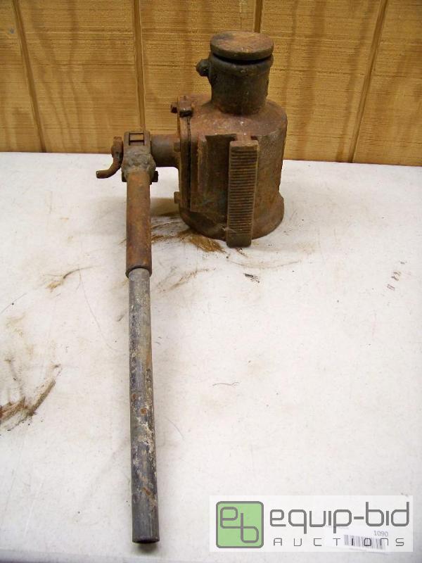 lot 1090 image: Buda 15 ton Jack