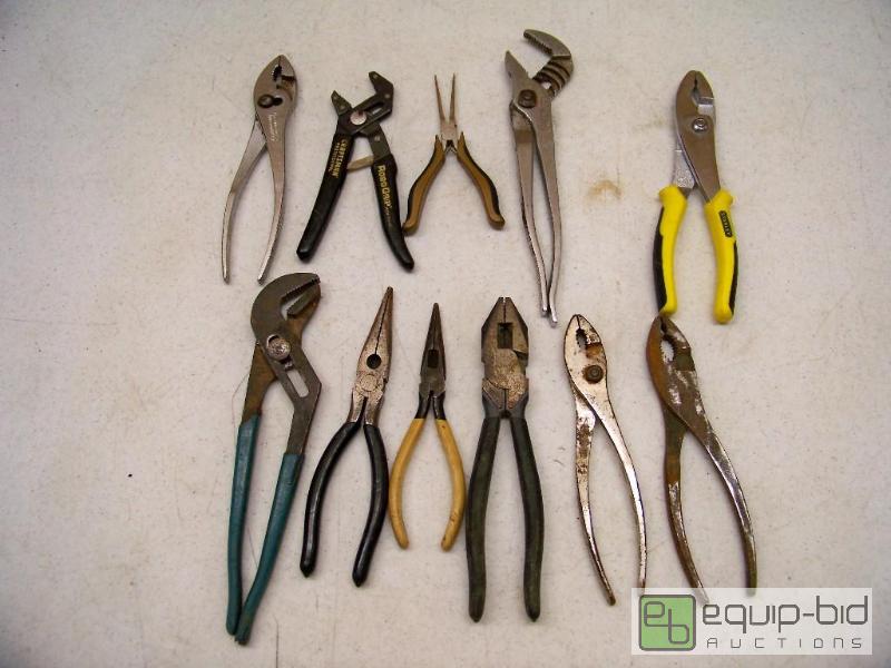 lot 1108 image: Pliers