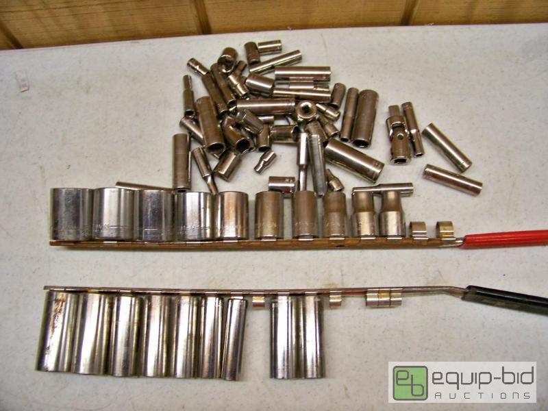 lot 1127 image: Craftsman Sockets