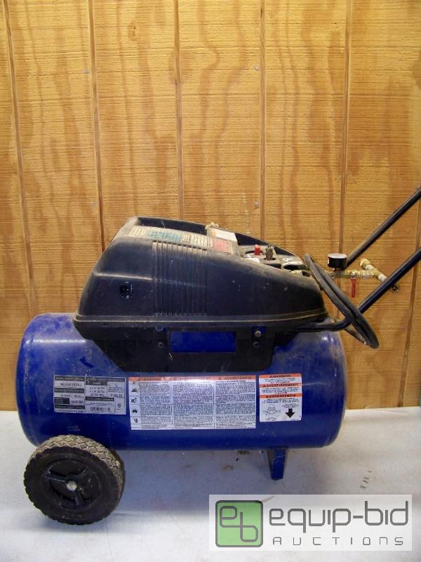 lot 1128 image: Campbell Hausfeld 13 Gallon Air Compressor