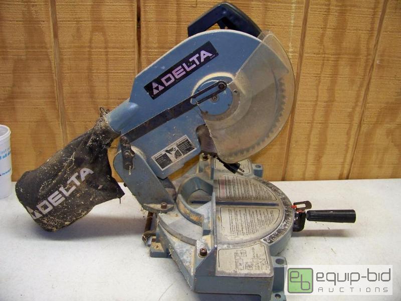 lot 1146 image: Delta 10 Power Miter Saw