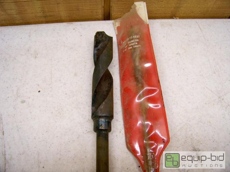 lot 1155 image: Drill Bits