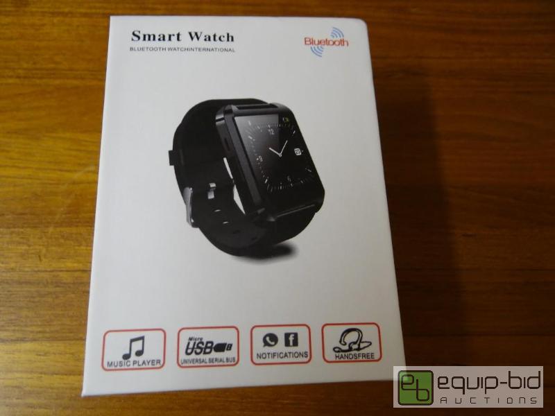 lot 1134 image: Smart watch with blue tooth.  New in box....