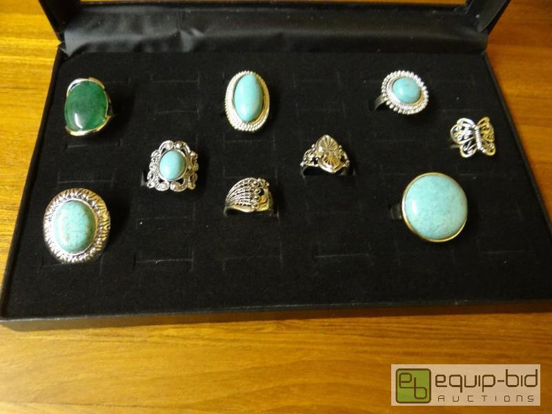 lot 1172 image: Lot of 9 various rings.  Ring display not inc...