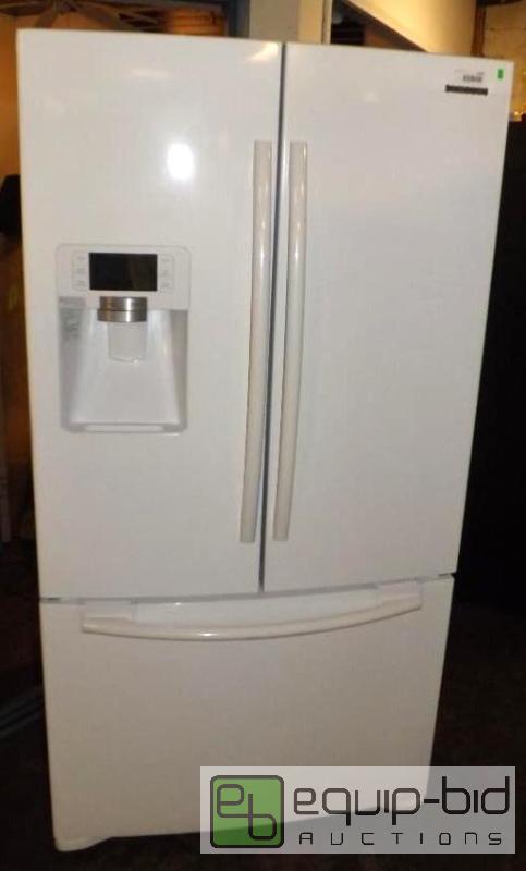 lot 1436 image: SAMSUNG 29 cu. ft. French Door Refrigerator with Twin Cooling Plus