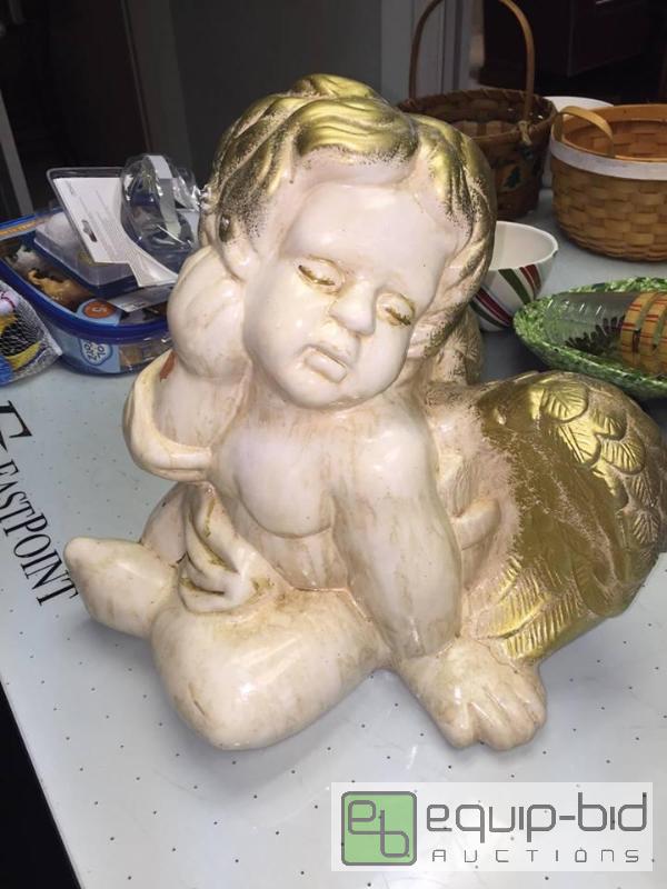 lot 117 image: Ceramic Cheurb